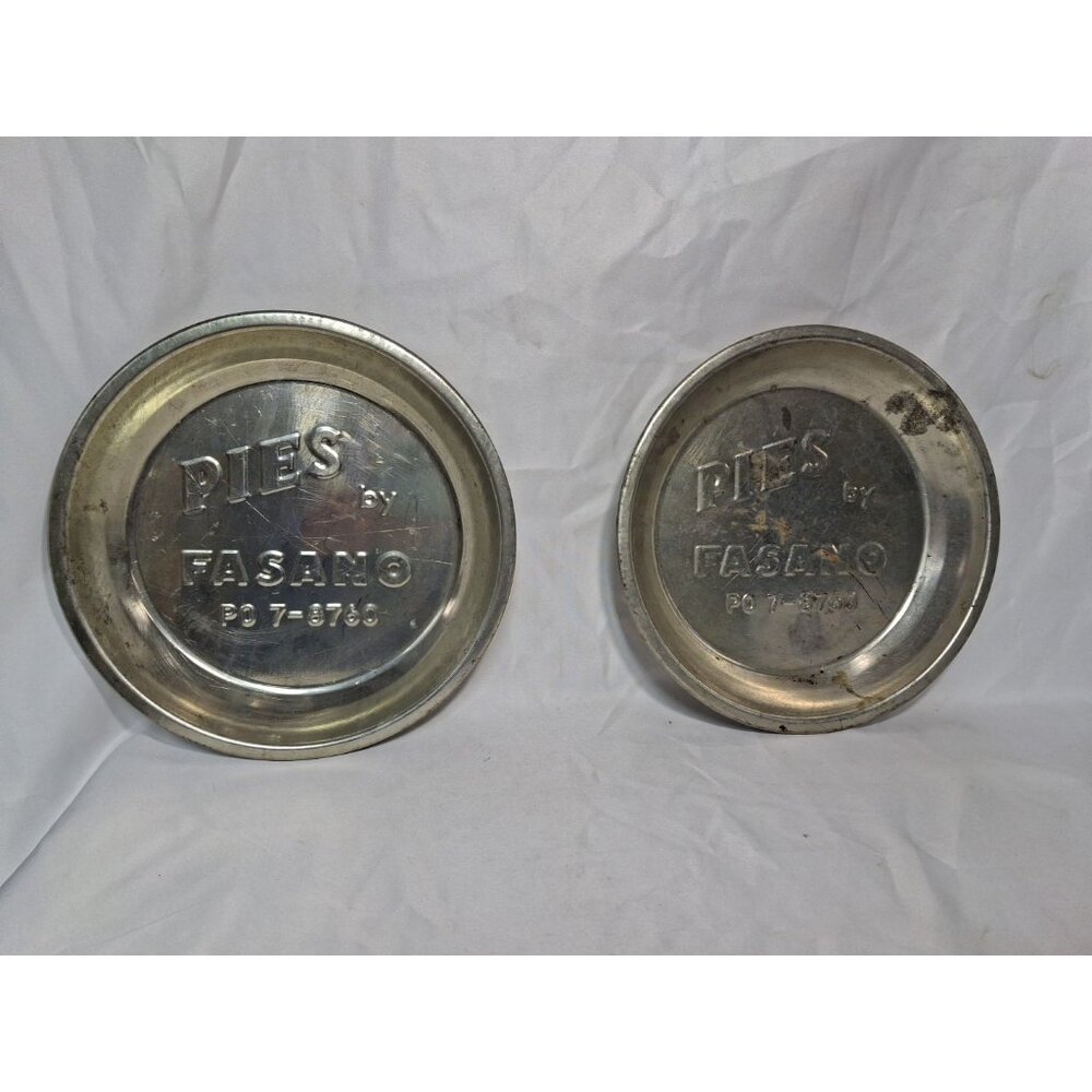 2 Vintage Pies By Fasano PO 7 - 8760 Metal Pie Tin  9 Inch,